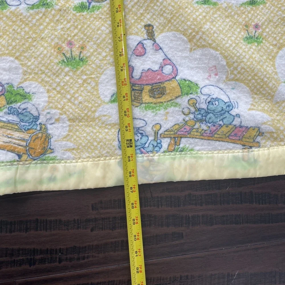 Smurfs Full Blanket Yellow Acrylic Satin Edge Vintage Made in USA 87 x 69 READ